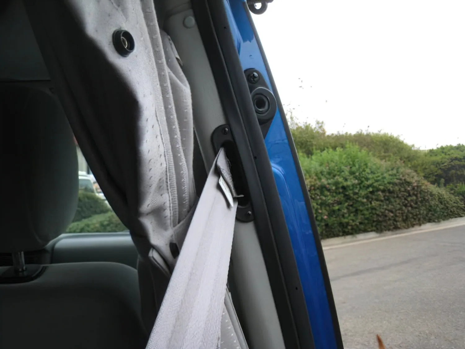 3-Point Retracting Seat Belt for Jumpseat (L/R) [Eurovan Weekender/Multivan]