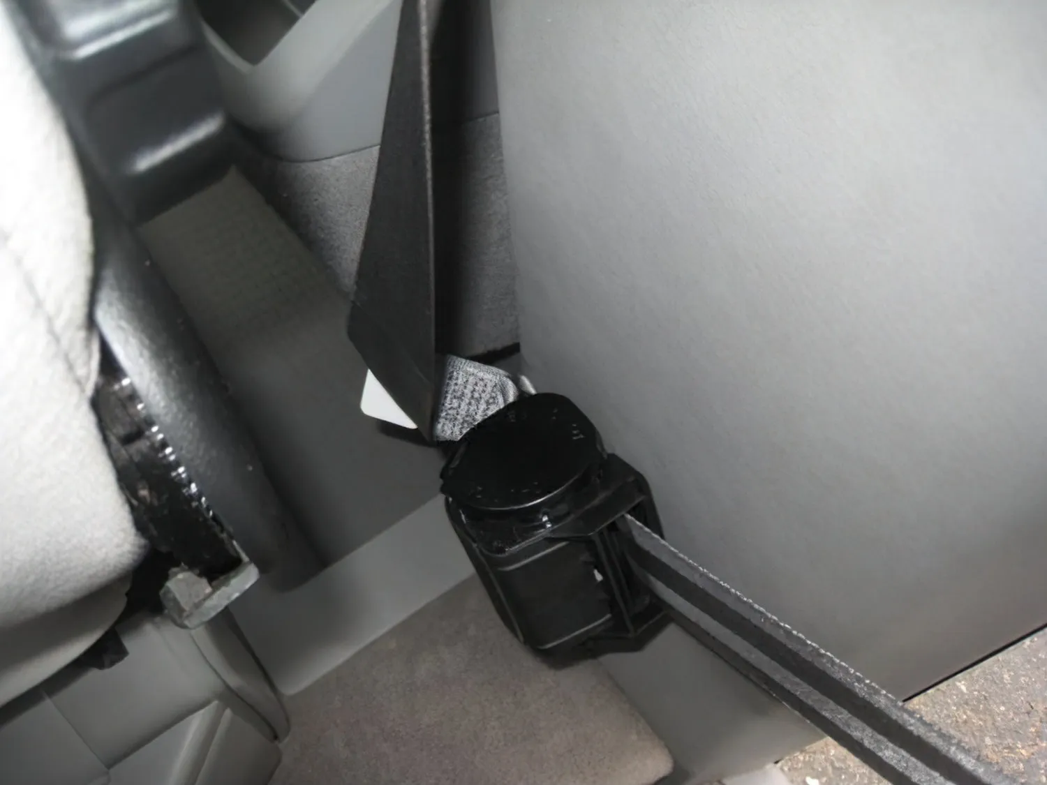 3-Point Retracting Seat Belt for Jumpseat (L/R) [Eurovan Weekender/Multivan]
