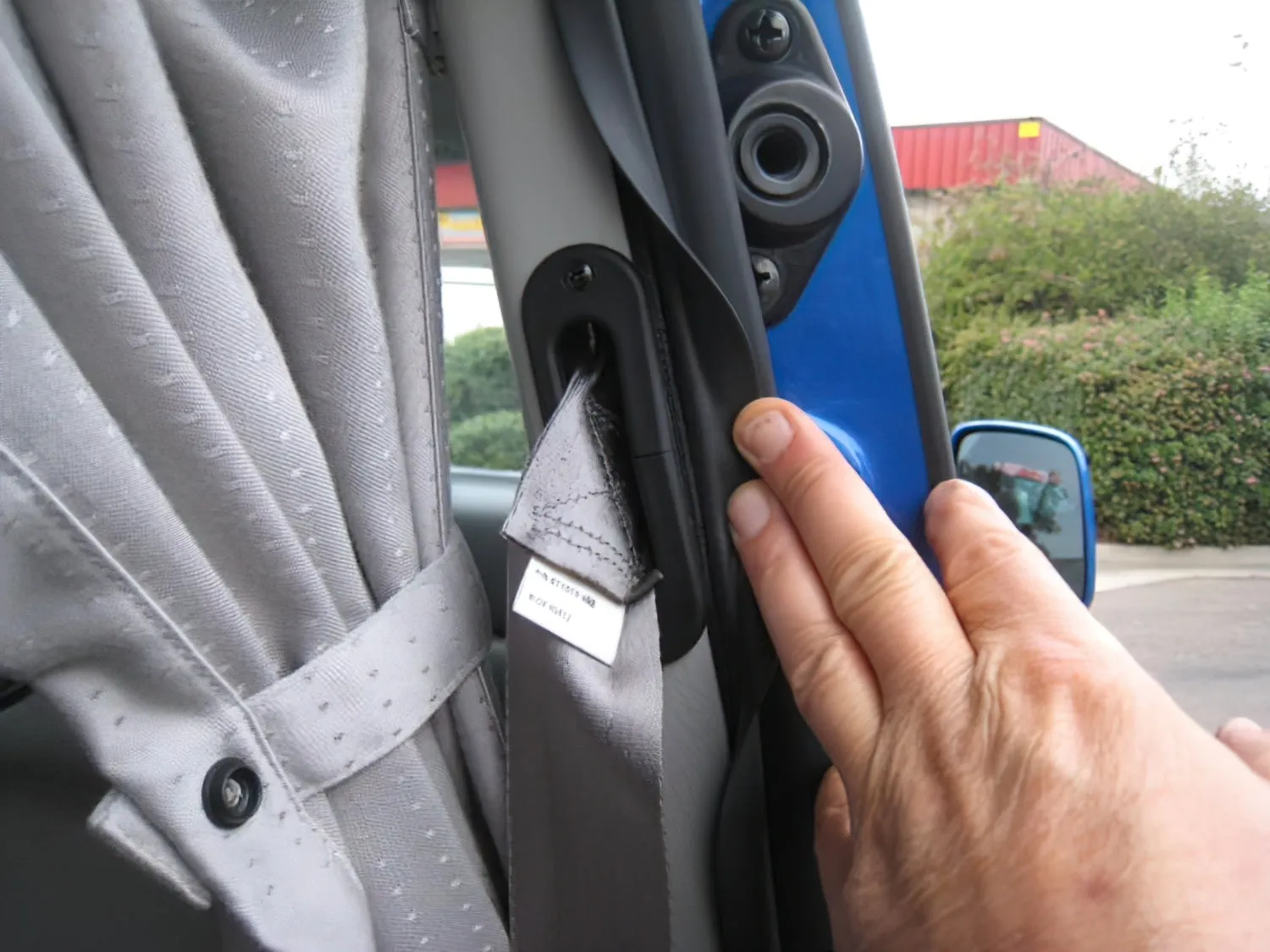 3-Point Retracting Seat Belt for Jumpseat (L/R) [Eurovan Weekender/Multivan]