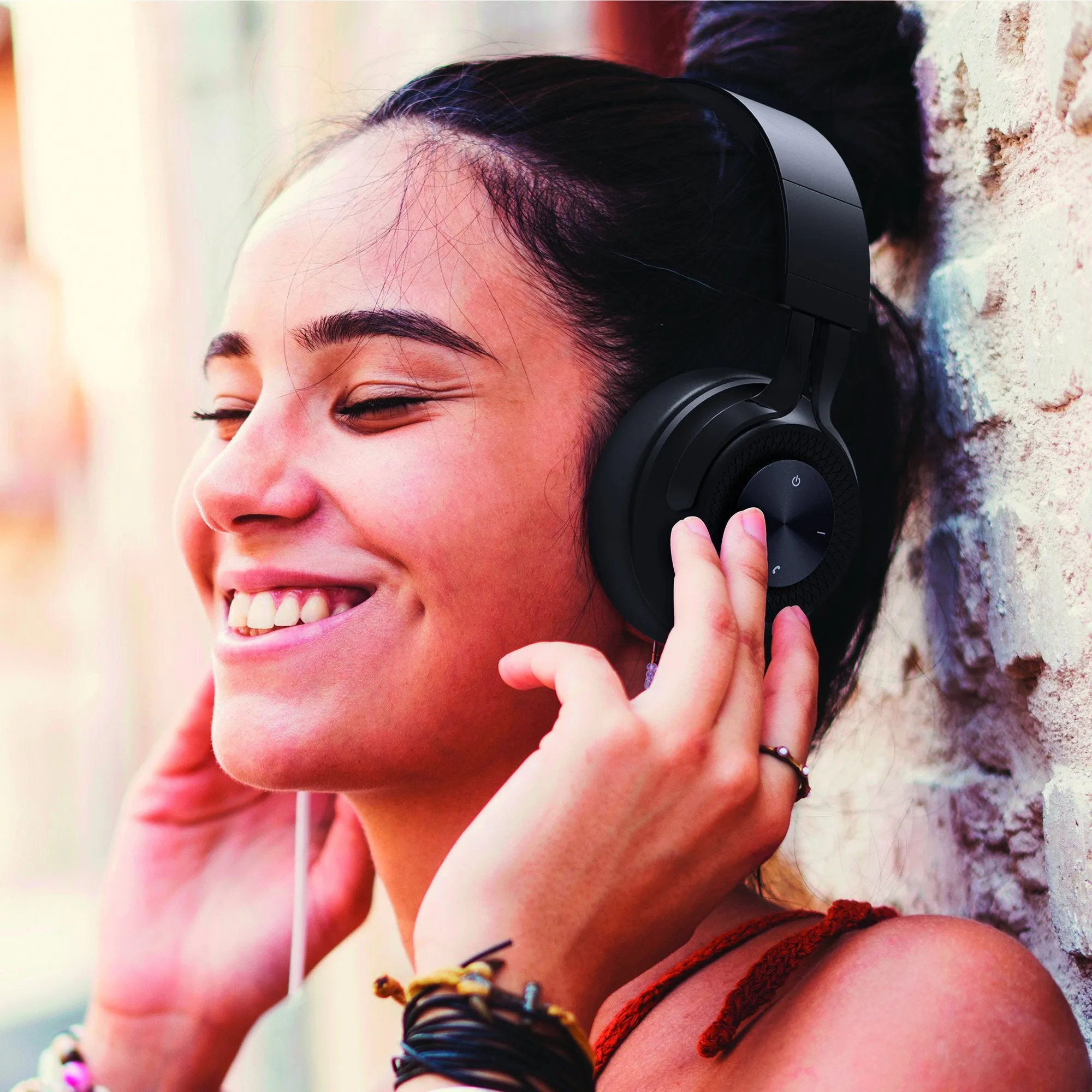 Brookstone Nova Touch Wireless Headphones